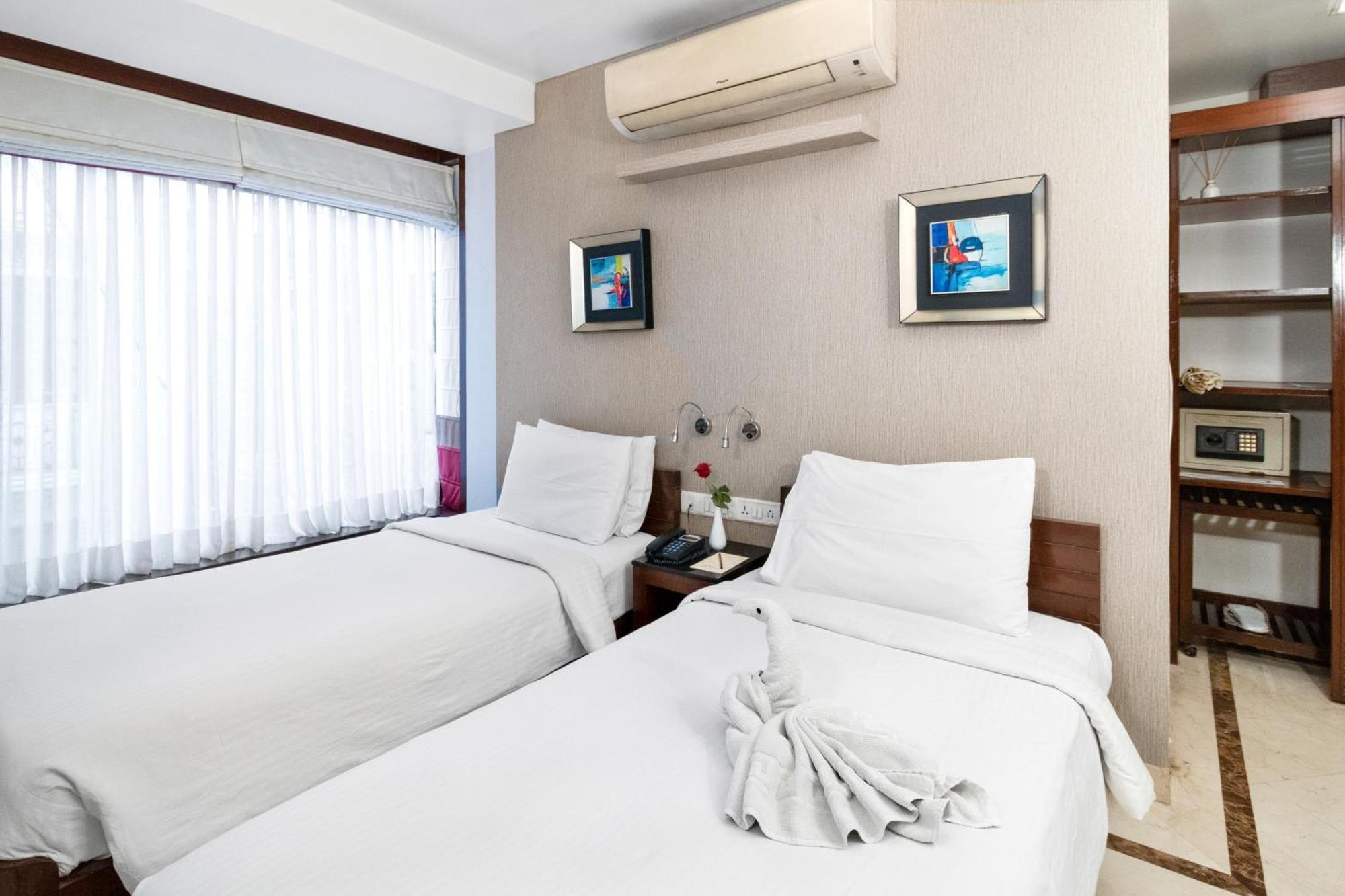 Hotel Casa Fortuna Calcutta Exteriör bild